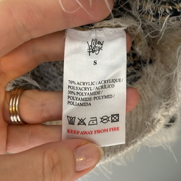 5/$15 ASOS Willow & Paige leopard sweater size small - Picture 5 of 5